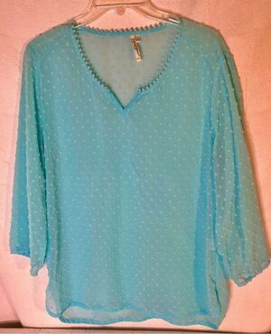 Grand & Greene Top Blue Green Textured Sheer Tunic Blouse Sz Medium